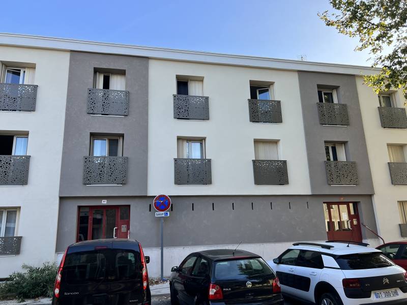 Quelles sont les contraintes à réaliser une isolation thermique par l'extérieur en limite de propriété à Avignon ? — visuel 1