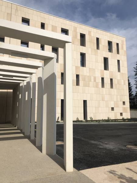 Bardage céramique : La solution alliant esthétique et durabilité pour l'enveloppe de votre bâtiment en PACA — visuel 4