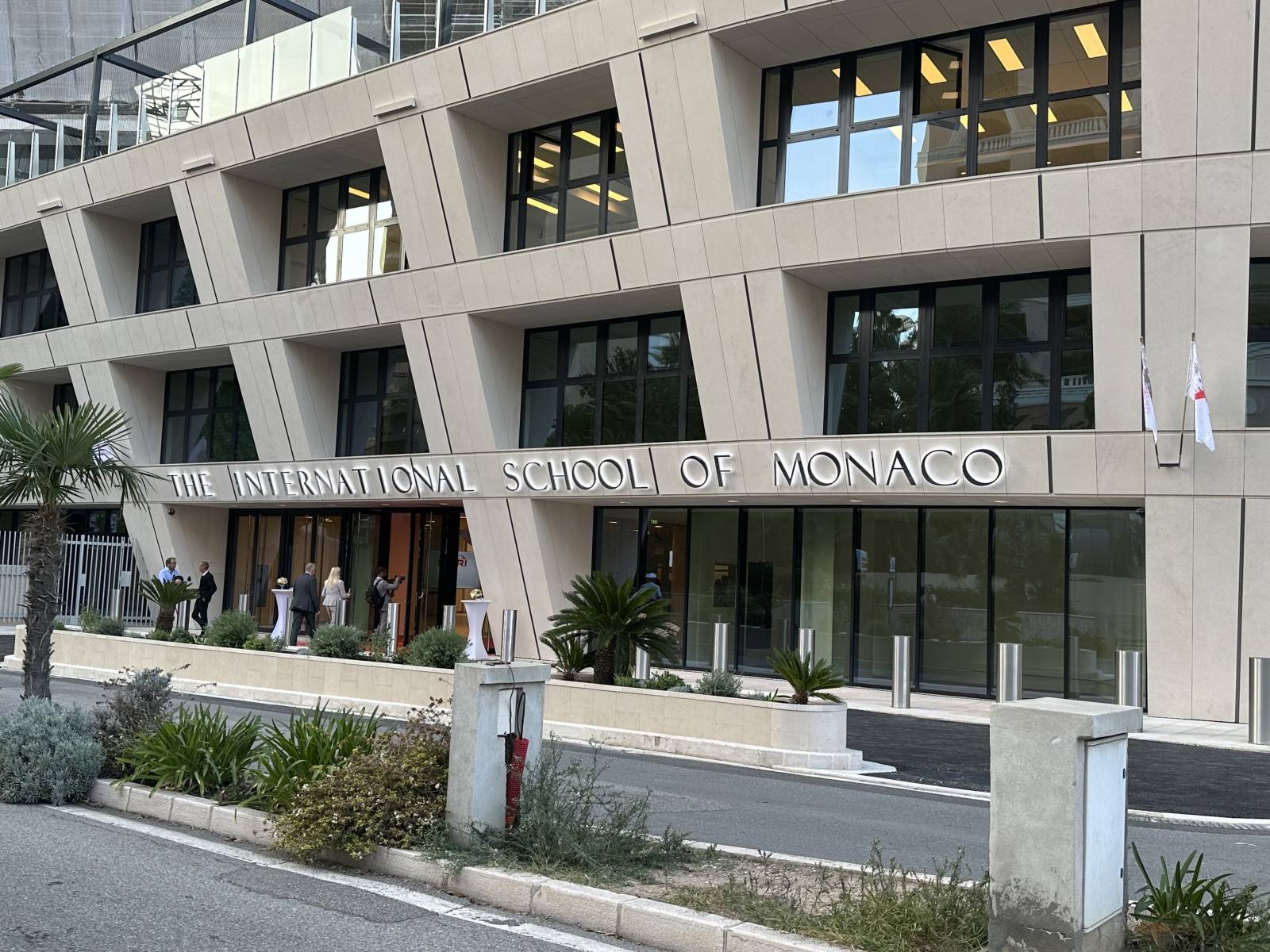 Bardage en pierre agrafée  — photo 1