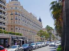 Faire un prêt de livre à Cannes (06) Côte d'Azur