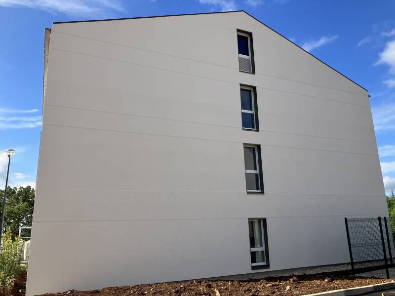 ITE à Montferrat — Isolation thermique par l'extérieur en polystyrène du camp d