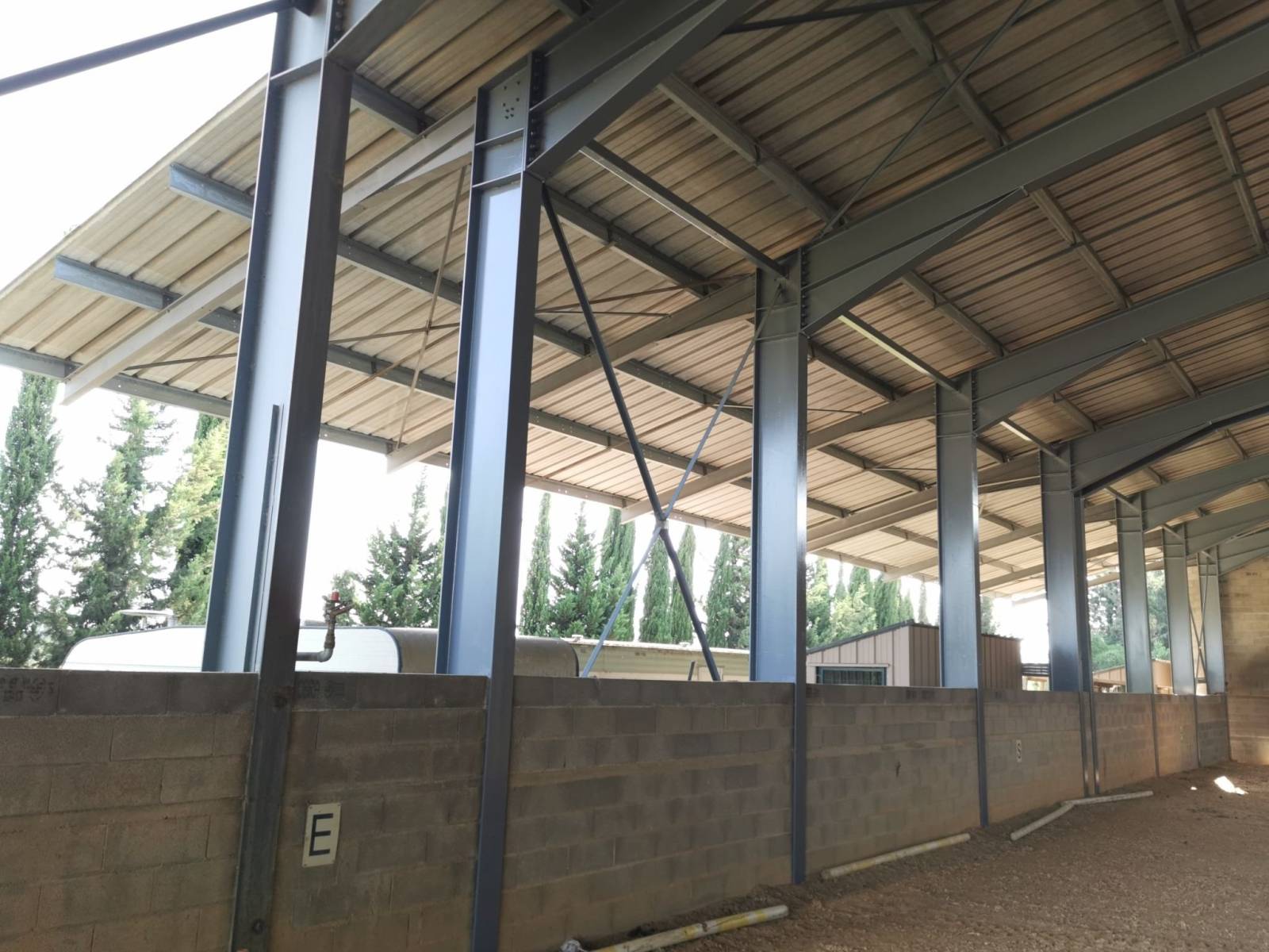 Peinture à Centre Équestre des Alpilles à Saint-Étienne-du-Grès — photo chantier 5