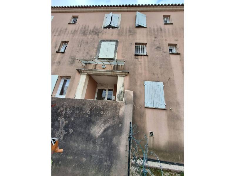 Ravalement à Ravalement de façade avec revêtement d’imperméabilité de la Villa Toscane à Salon-de-Provence — photo chantier 6