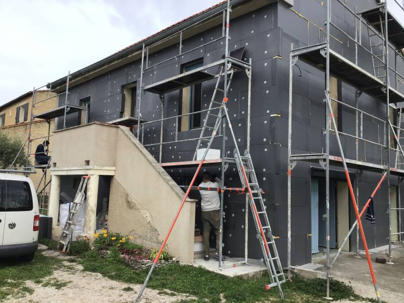 ITE à façade d'une maison à Saint Laurent du Var — photo chantier 3