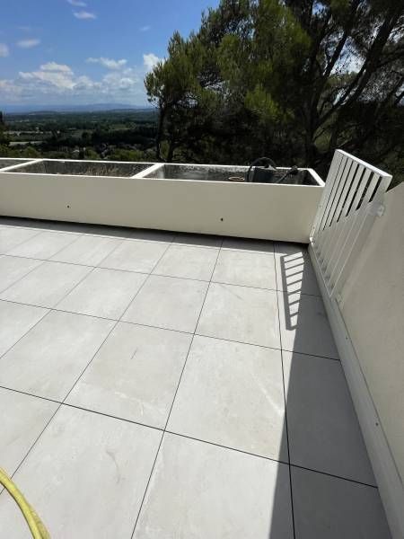Étanchéité à Réfection de l’étanchéité d’une terrasse accessible à Villeneuve-Lès-Avignon — photo chantier 1