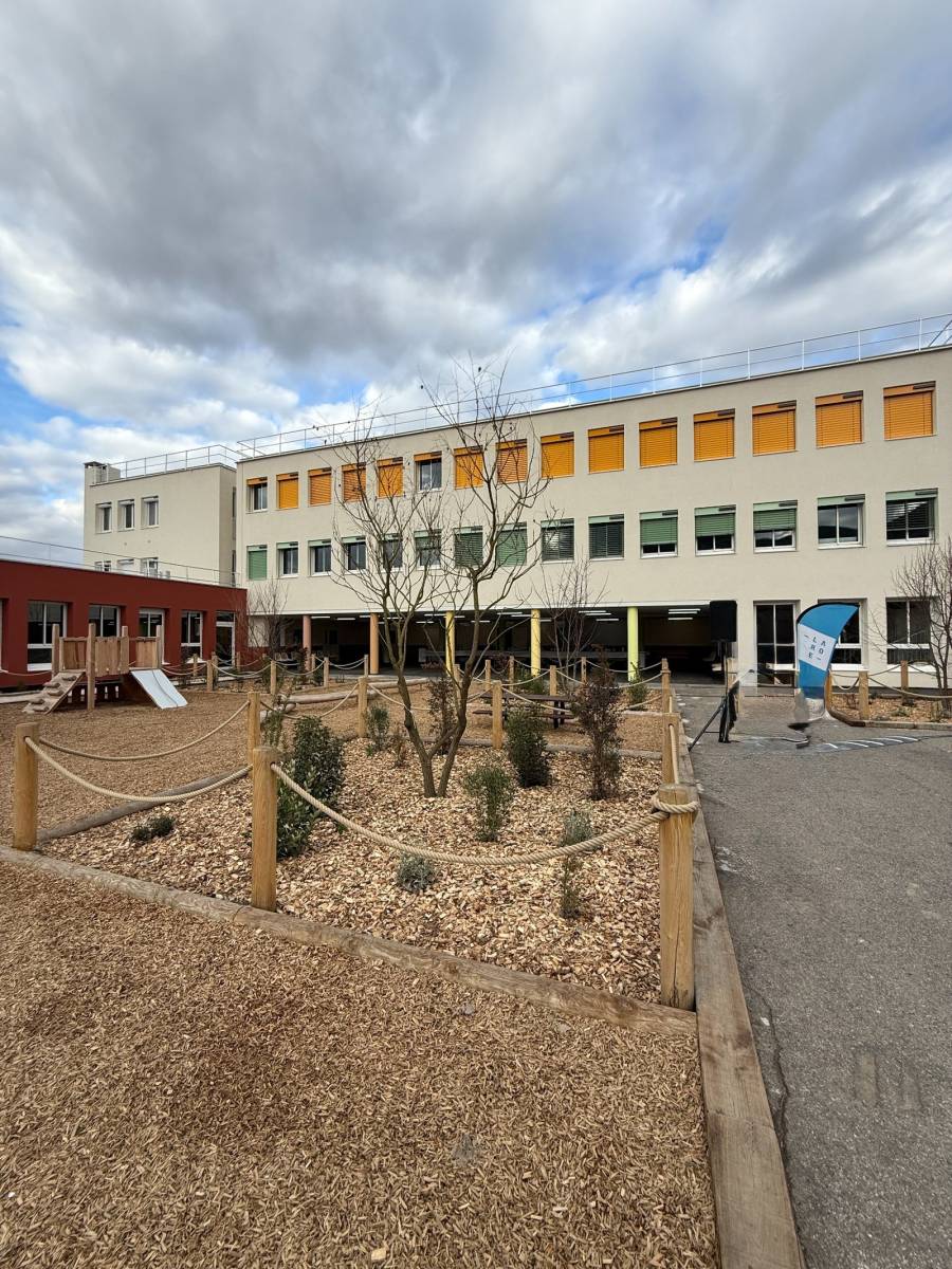Ravalement à Nyons — Rénovation énergétique du groupe scolaire de Sauve à Nyons (