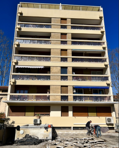 Traitement des façades en pierre de taille pour la résidence l'Alérion à Avignon
